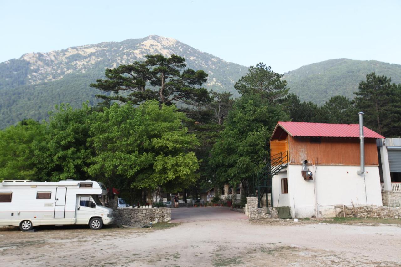 Hamiti Camping Center Dukat Buitenkant foto