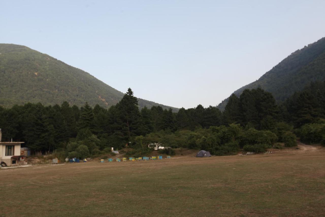 Hamiti Camping Center Dukat Buitenkant foto